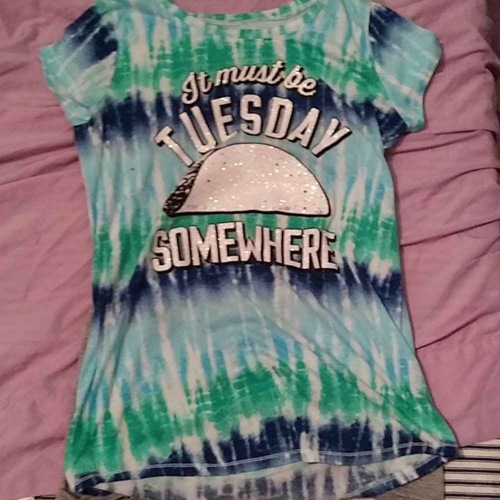 Tee shirt